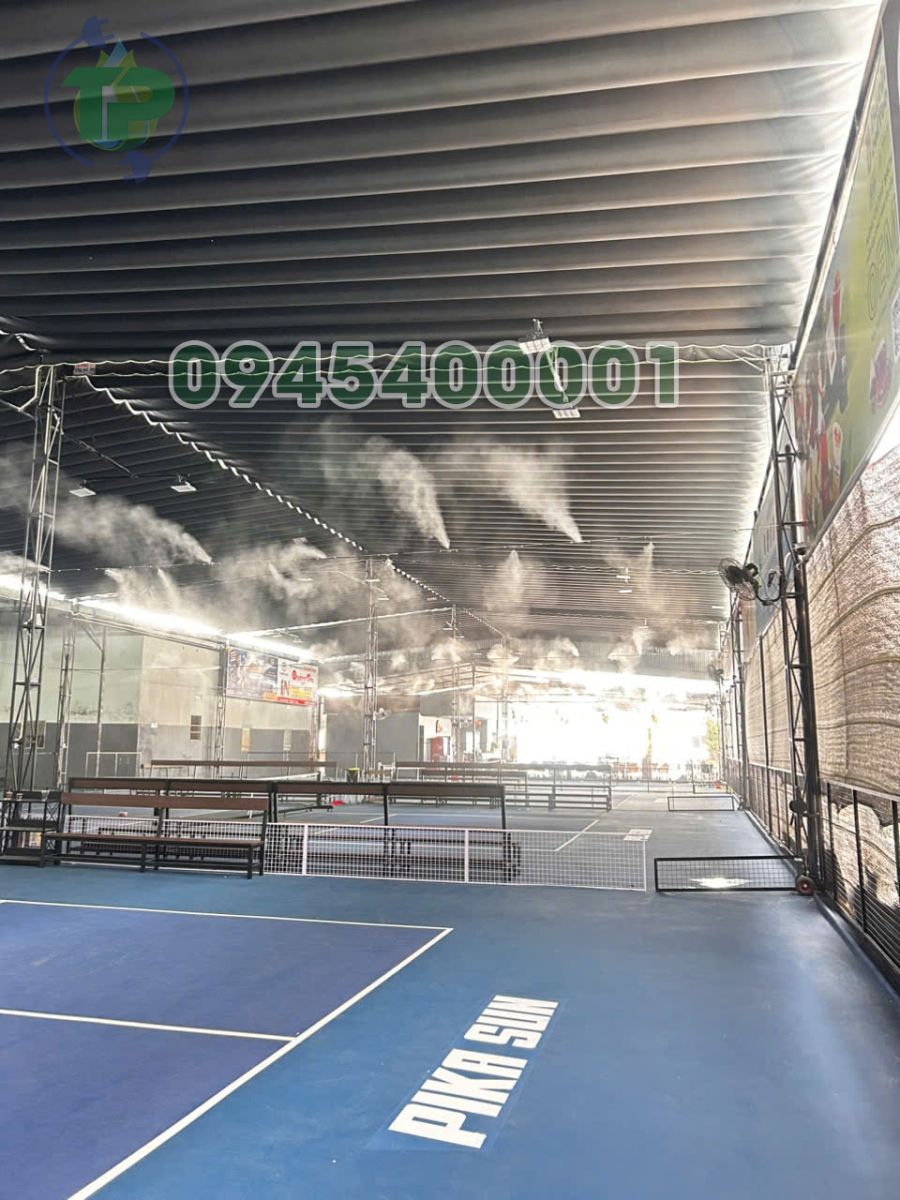 Nghiệm thu công trình lắp đặt máy phun sương sân pickleball hạ nhiệt độ hiệu quả