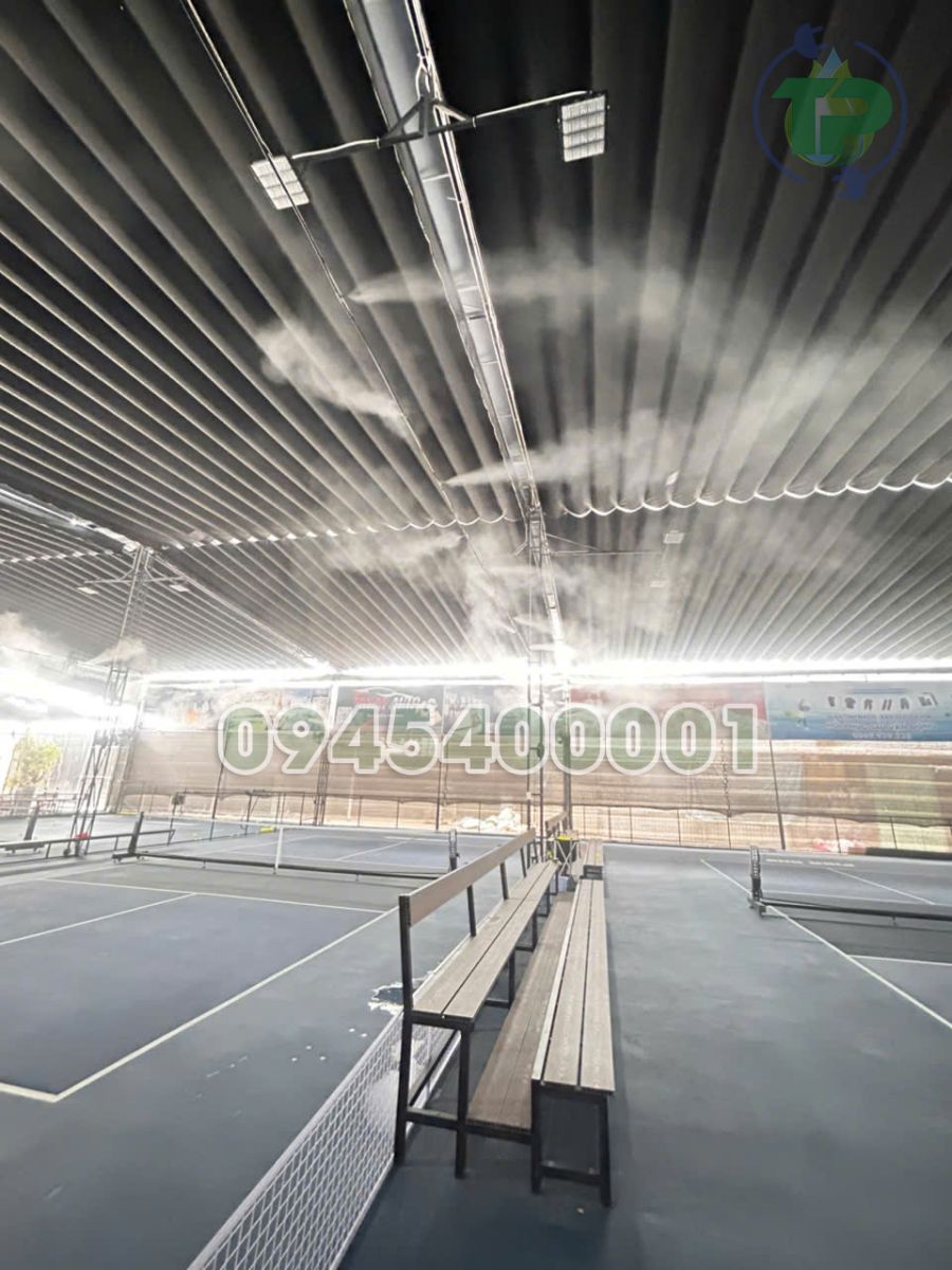 Nghiệm thu công trình lắp đặt máy phun sương sân pickleball hạ nhiệt độ hiệu quả