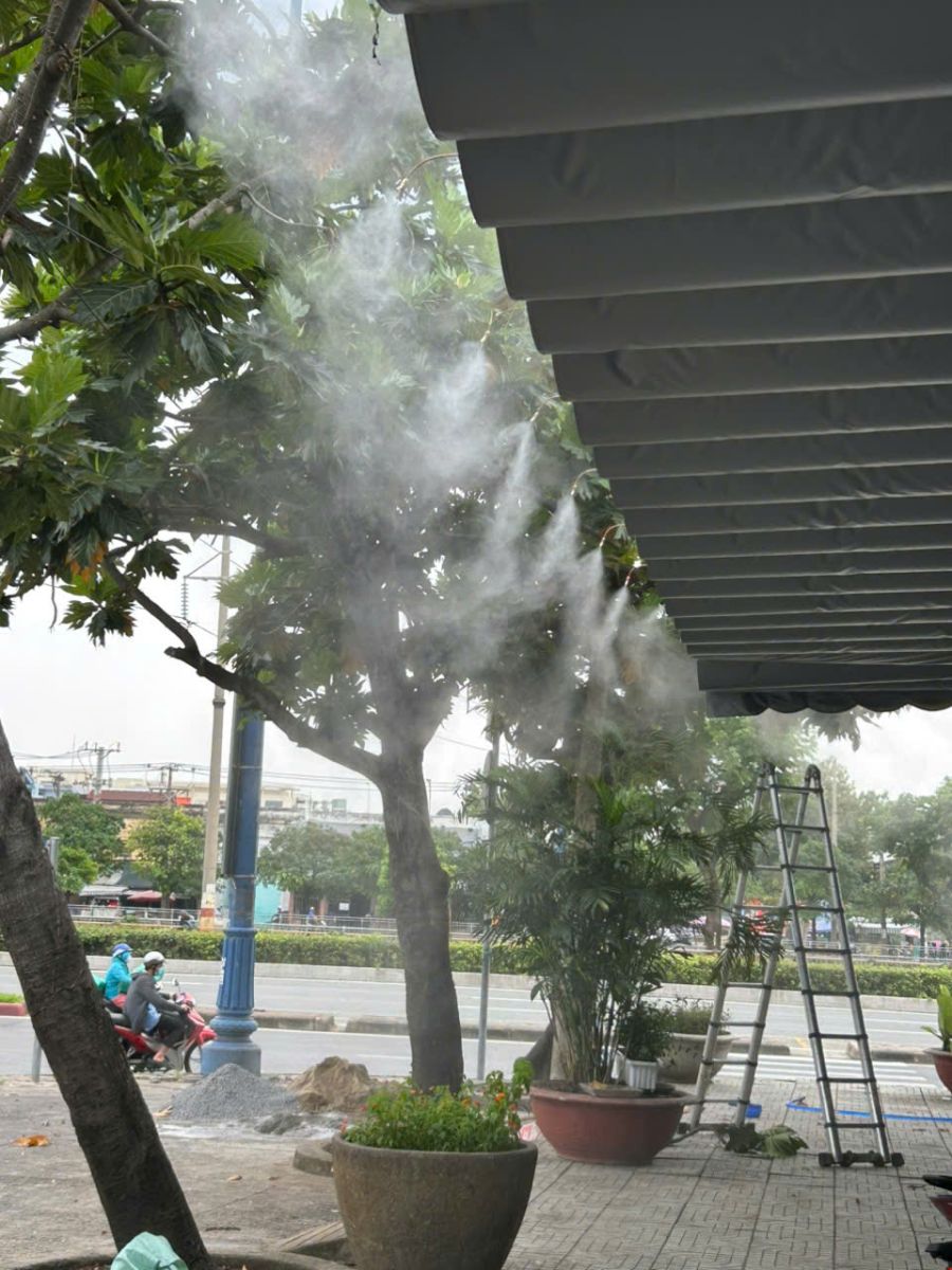 máy phun sương